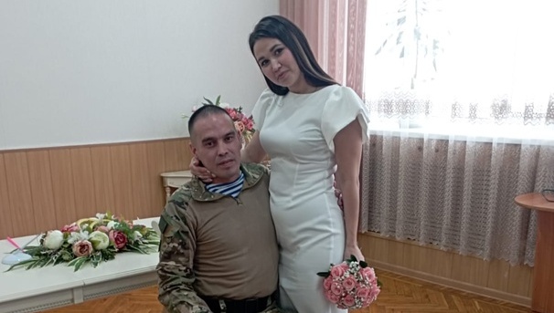 В Новоторъяльском районе участник СВО заключил брак
