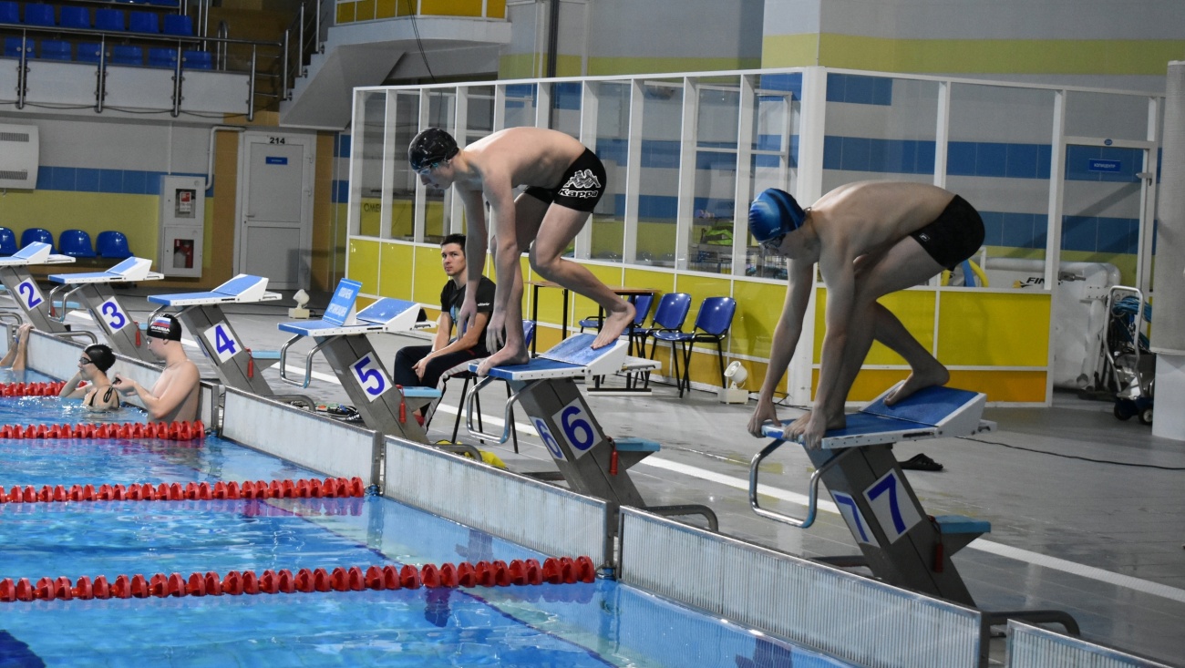 Первые соревнования по плаванию МарГУ