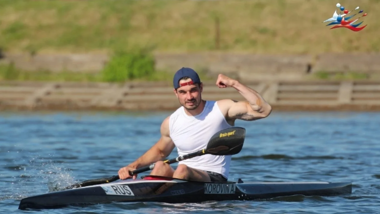 Артём Коровин завоевал серебро на чемпионате России по гребле на байдарках