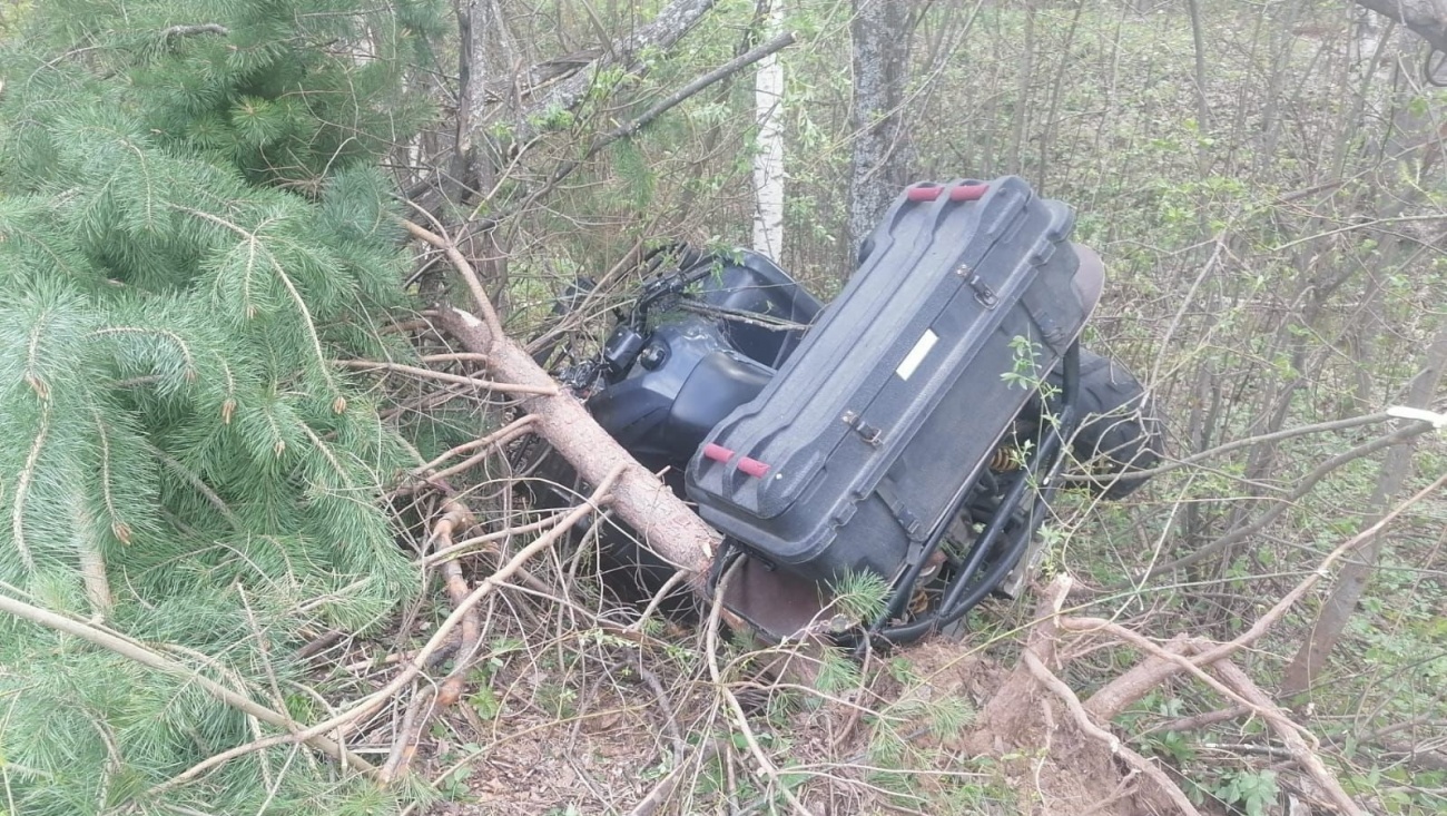 В Звениговском районе подросток на квадроцикле перевернулся в кювет