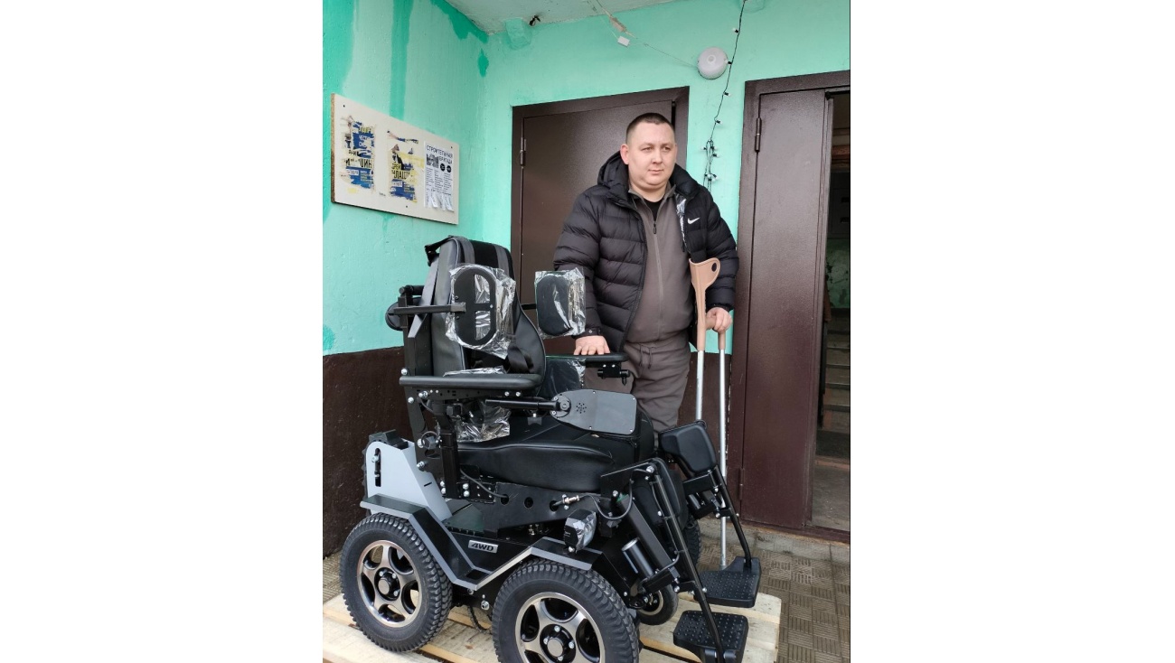 В Марий Эл ветерана СВО обеспечили коляской повышенной проходимости