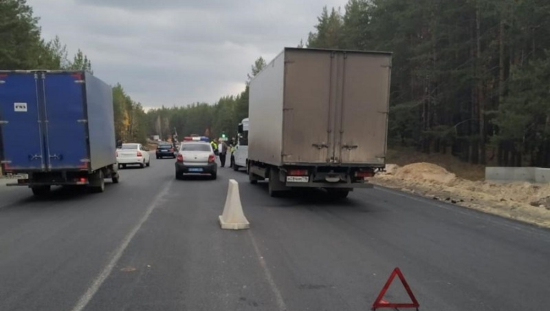 В Марий Эл водитель грузовой машины Man устроил массовое ДТП