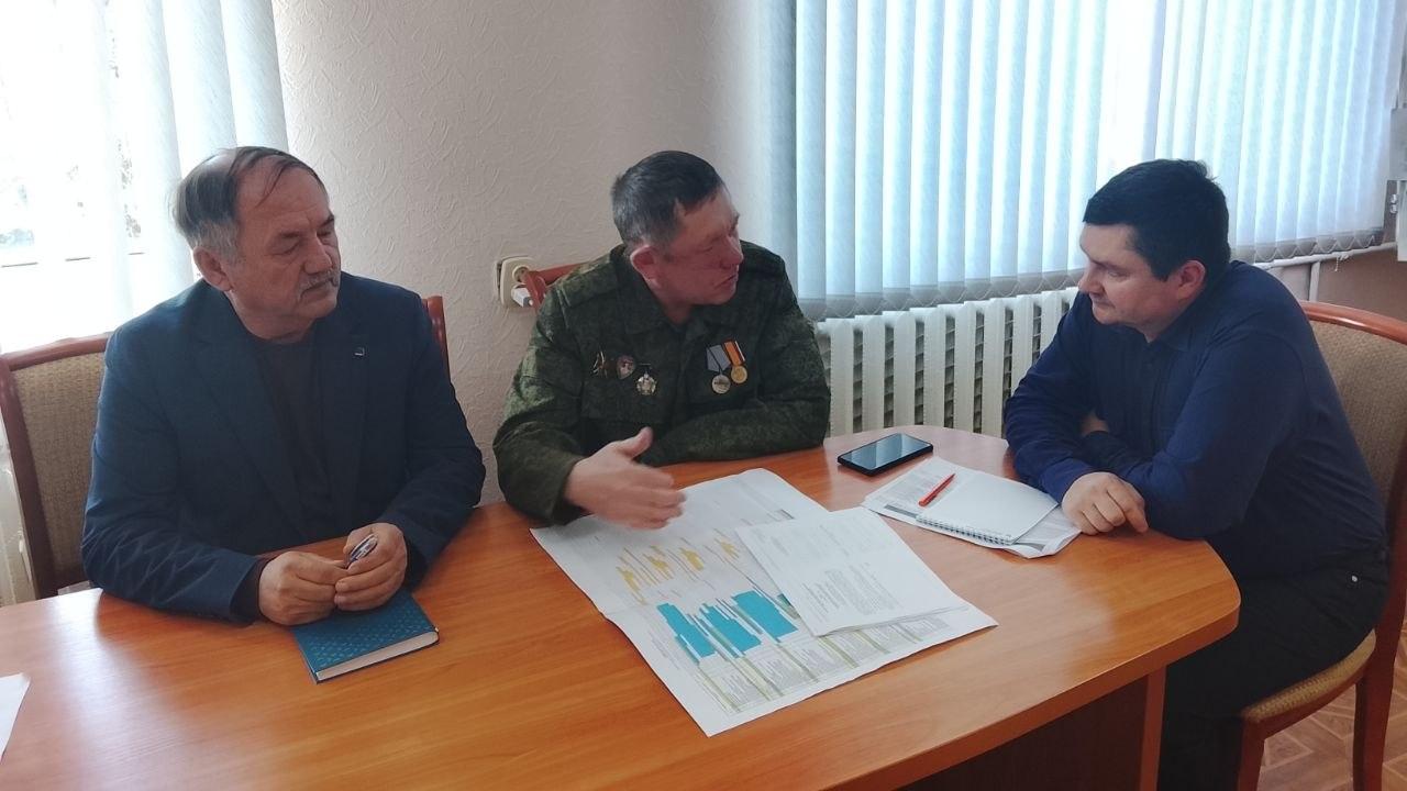 В Волжском округе ремонт домов участников СВО поставили в приоритетную задачу