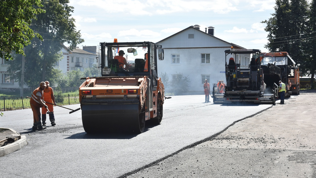 В Марий Эл отремонтируют дороги к пунктам здравоохранения