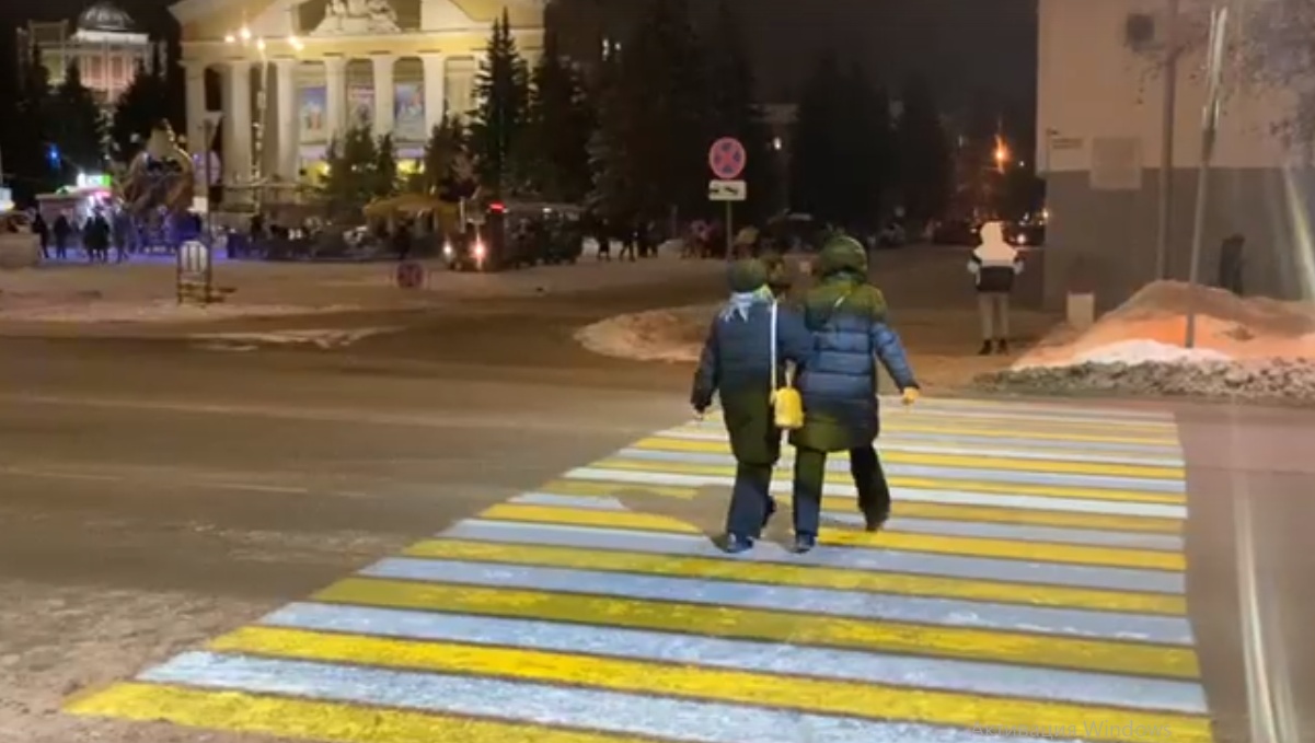 В центре Йошкар-Олы появился проекционный пешеходный переход