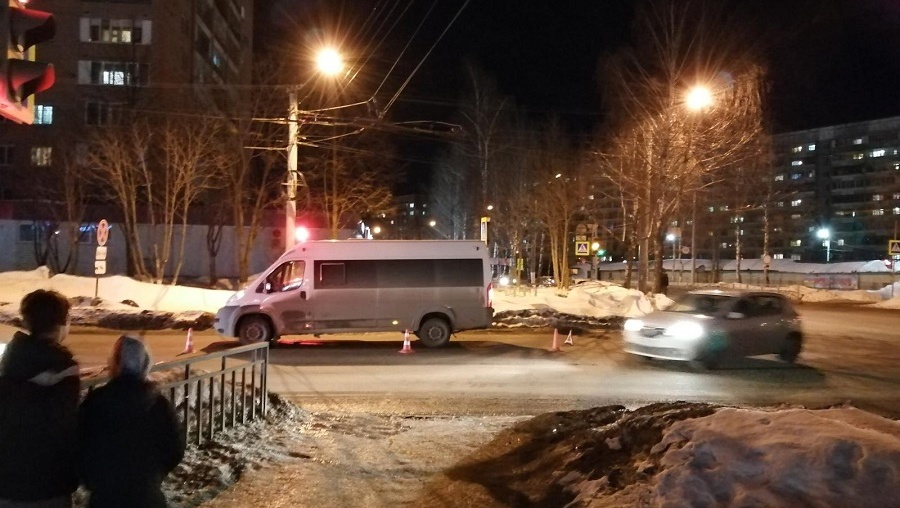 В Йошкар-Оле маршрутка наехала на пешехода
