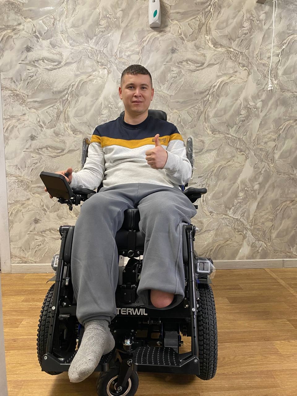 В Советском районе ветеран СВО получил коляску повышенной проходимости