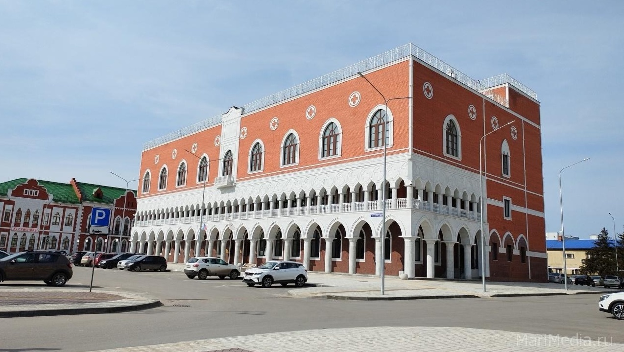 В Йошкар-Оле завтра будет закрыта парковка у Дома дружбы народов