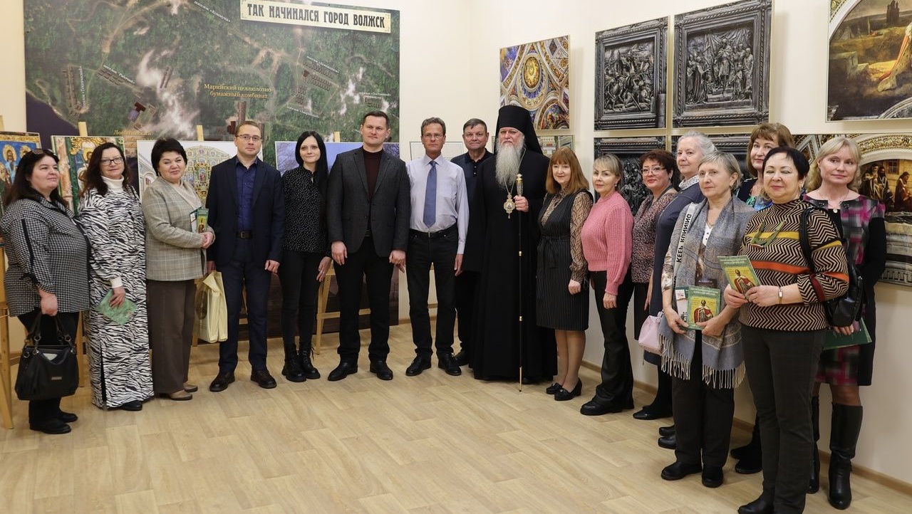 Епископа Феофана пригласили на открытие выставки, посвящённой Александру Невскому