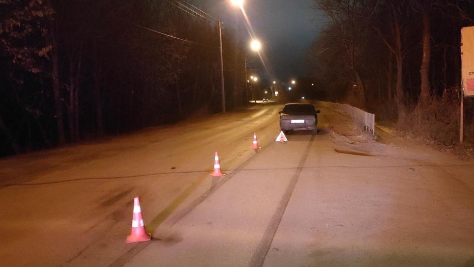 На Сернурском тракте в Йошкар-Оле 18-летний водитель сбил пьяного пешехода