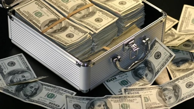 Форбс озвучил имена российских миллиардеров-трудоголиков