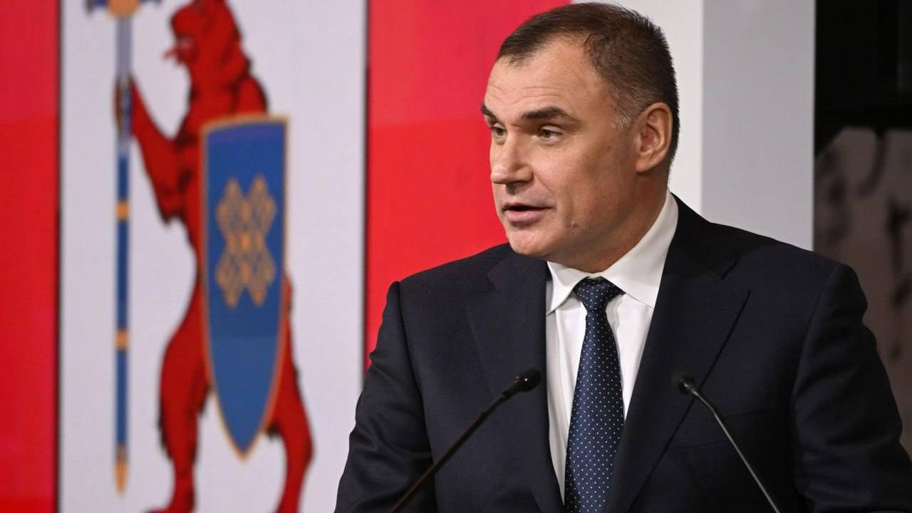 Юрий Зайцев поздравил работников органов местного самоуправления с праздником