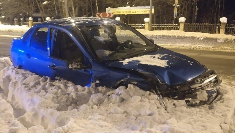 В «Дубках» не поделили перекрёсток «Гранта» и «Приора»
