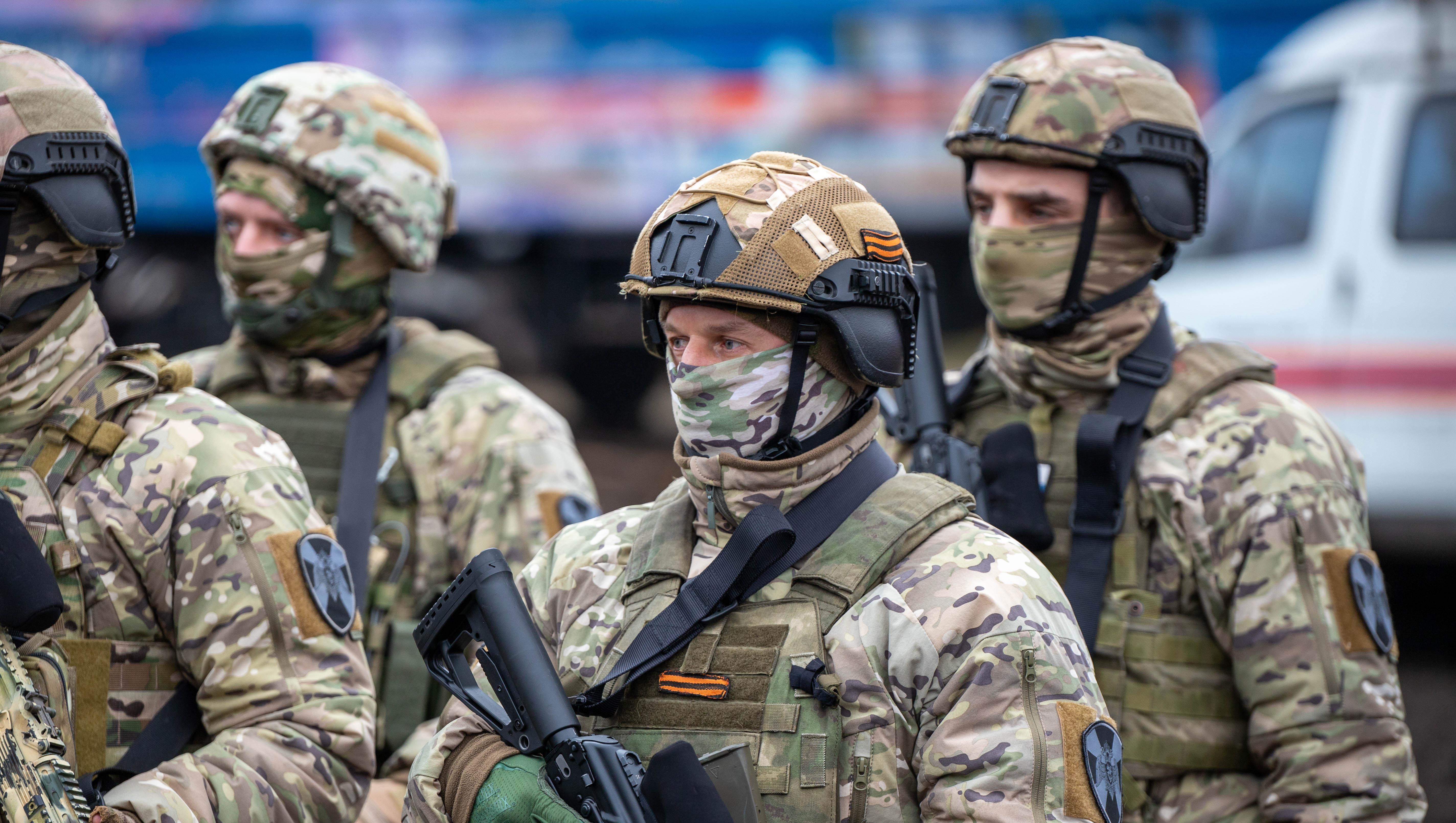  Бойцам СВО и их жёнам спишут долги