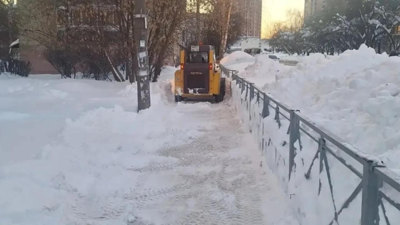 Госпаблик проинформировал горожанина о расчистке тротуара в Йошкар-Оле