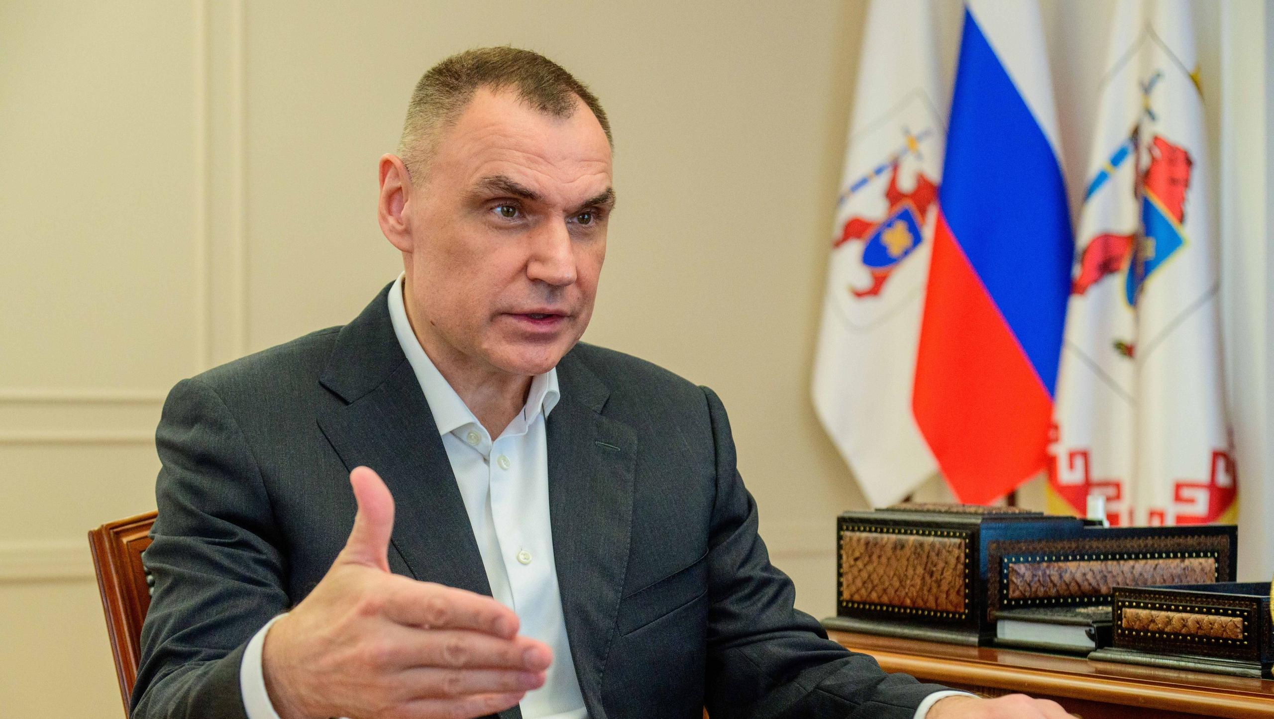 Глава Марий Эл поздравляет с праздником сотрудников следственных органов