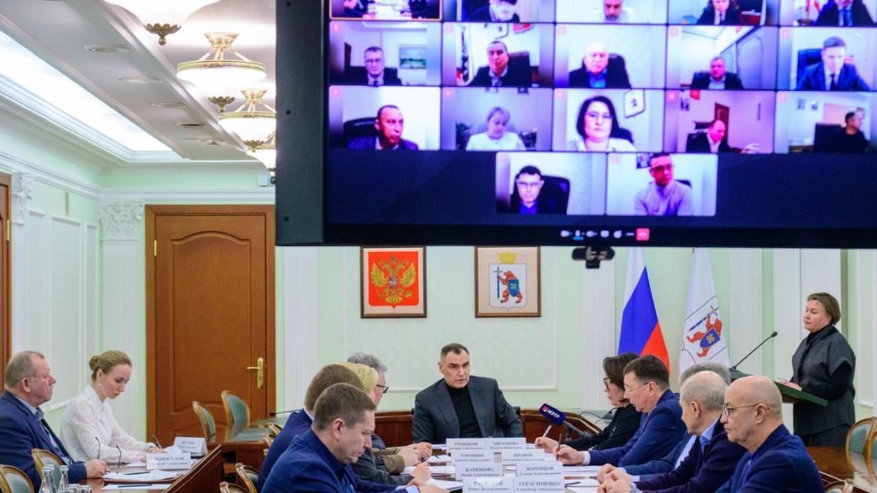 Глава Марий Эл оценил ситуацию на дорогах из-за снегопадов как непростую