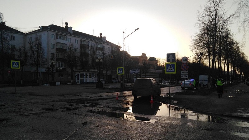 На бульваре Победы сбили девушку