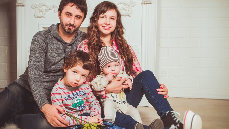 Президент пообещал семьям с детьми материальную поддержку