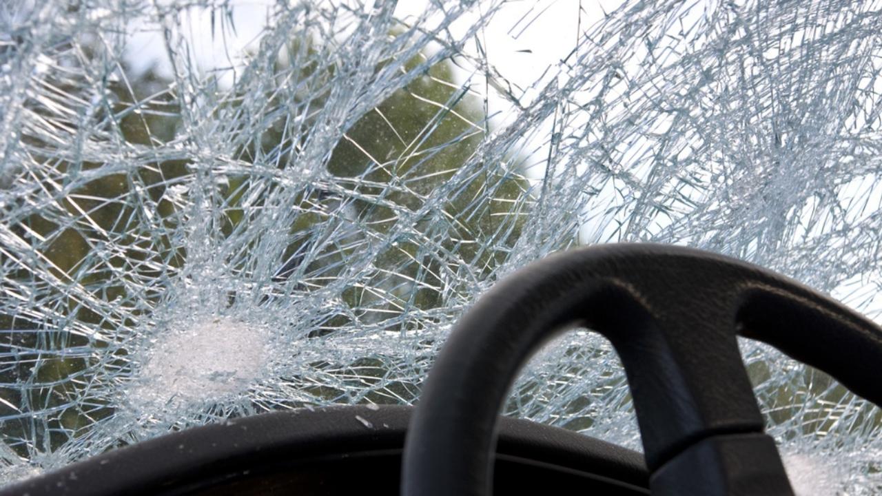 В Марий Эл машина с подростками перевернулась в кювет