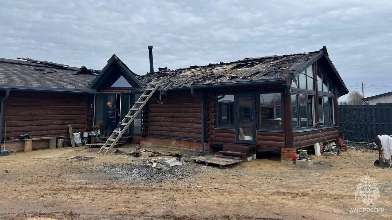 В Медведевском районе загорелась истопленная баня