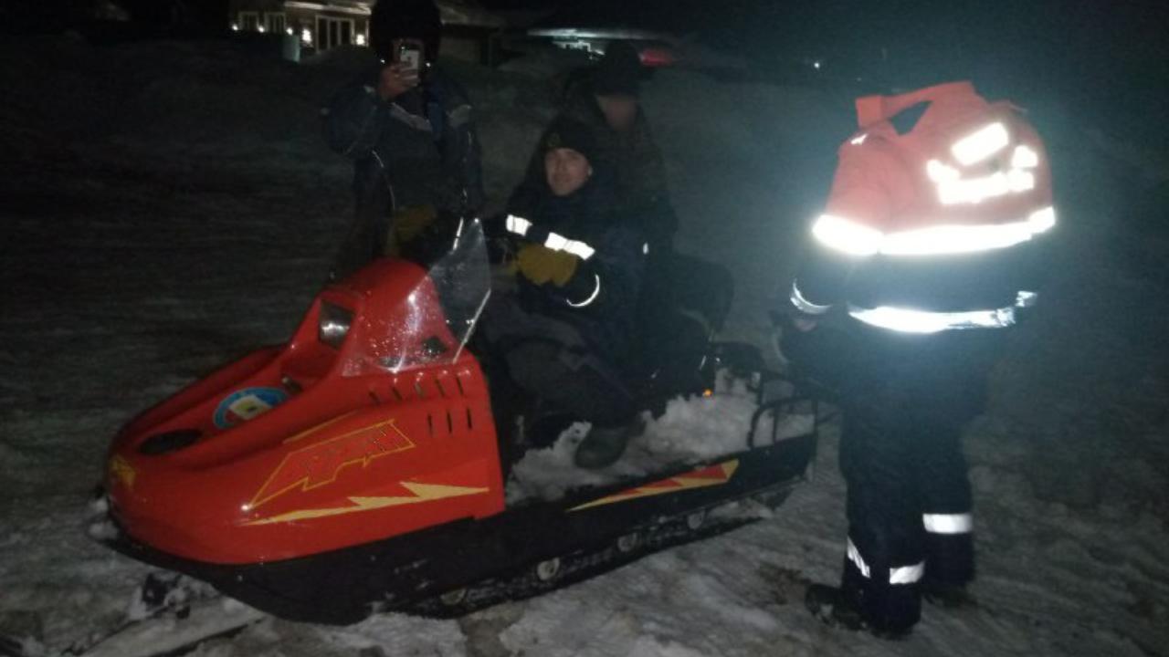 Спасатели МАСС спасли замерзающих в поле мужчин