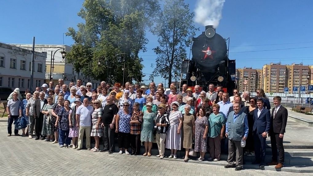 В Йошкар-Оле торжественно открыли новый сквер железнодорожников
