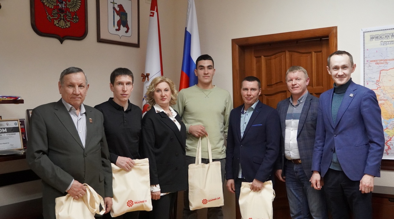 Лидия Батюкова встретилась с победителями Чемпионата ПФО по лыжным гонкам