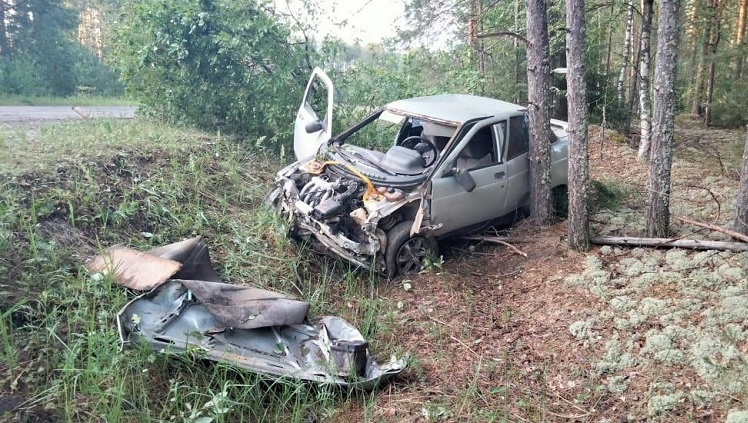 В Советском районе пьяный водитель на «ВАЗ-2110» перевернулся в кювет