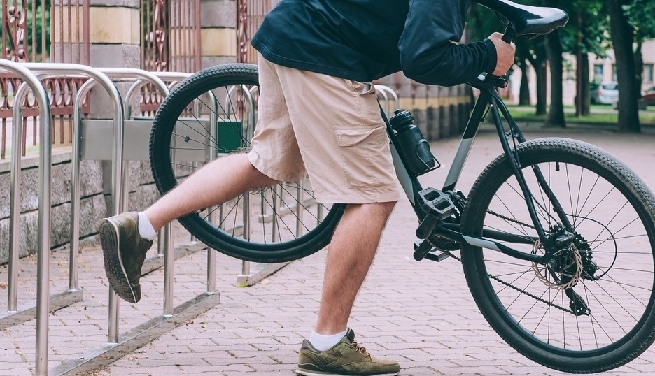 Пьяный йошкаролинец похитил у женщины велосипед