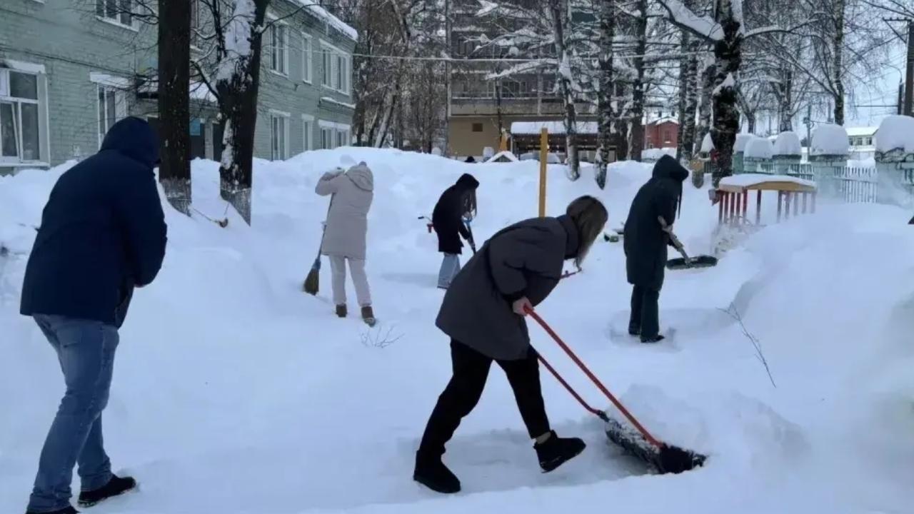 В Йошкар-Оле объявили сбор волонтёров на уборку снега