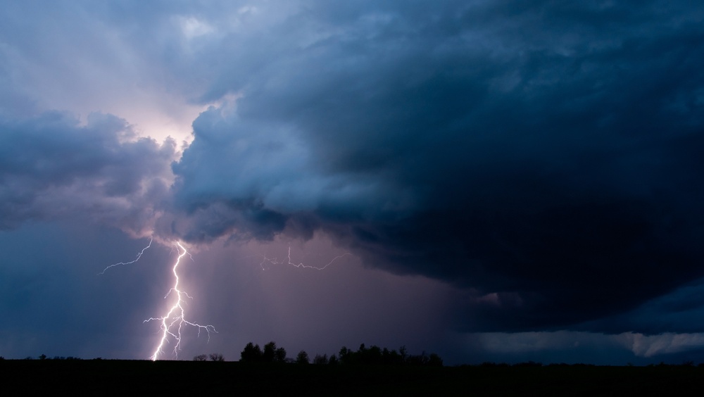 На Марий Эл обрушится сильная гроза с градом