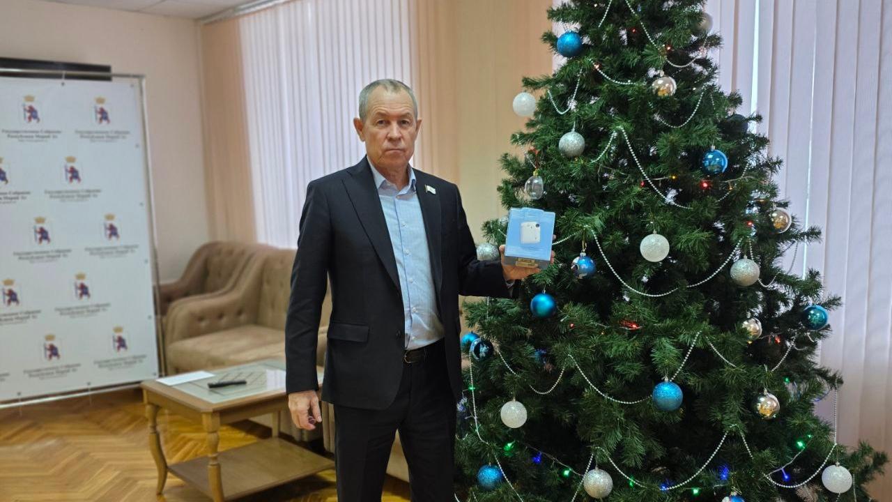 Депутат исполнил мечту юной жительницы Моркинского района