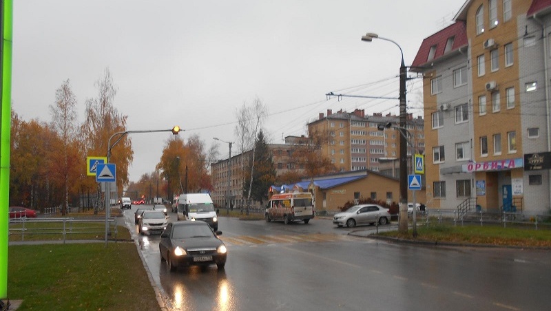 В Йошкар-Оле на нерегулируемом пешеходном переходе сбили девушку