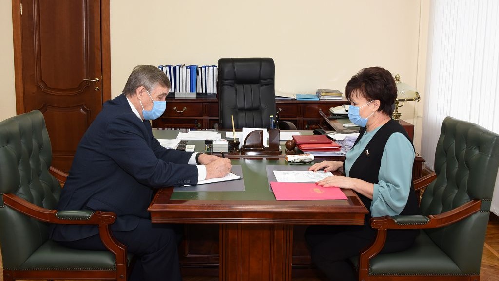 Светлана Солнцева предложила пересмотреть стоимость питания школьников Марий Эл