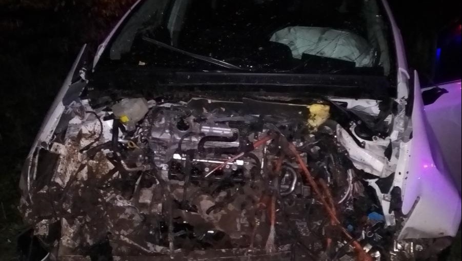 На 3 км автодороги «Помары – Коркатово» Toyota врезалась в бетонный блок