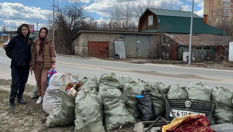 В Йошкар-Оле на четвёртом субботнике собрали почти 200 кубов мусора и веток