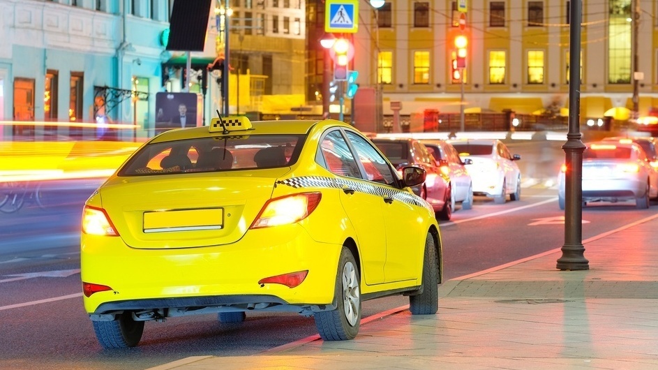 Пенсионерка из Йошкар-Олы на такси гоняла в соседние регионы по указке мошенников