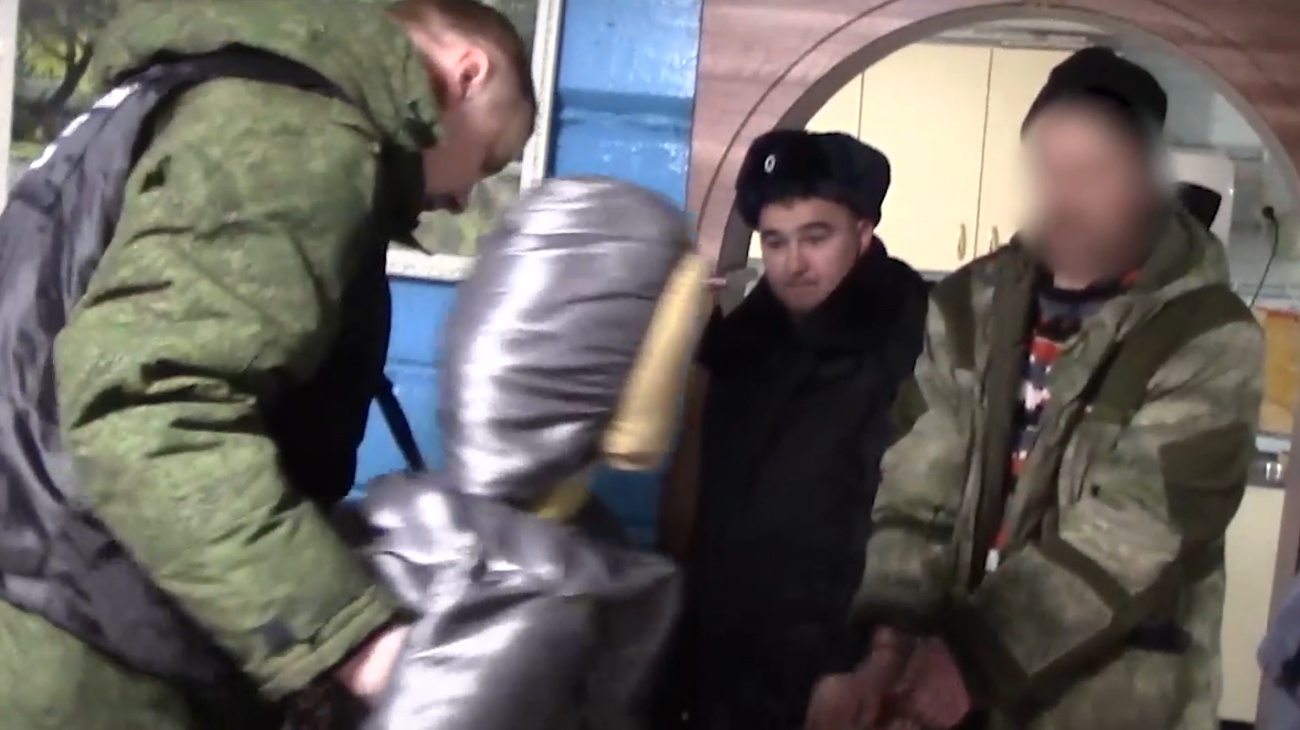 Житель Волжска пытался зарезать пасынка