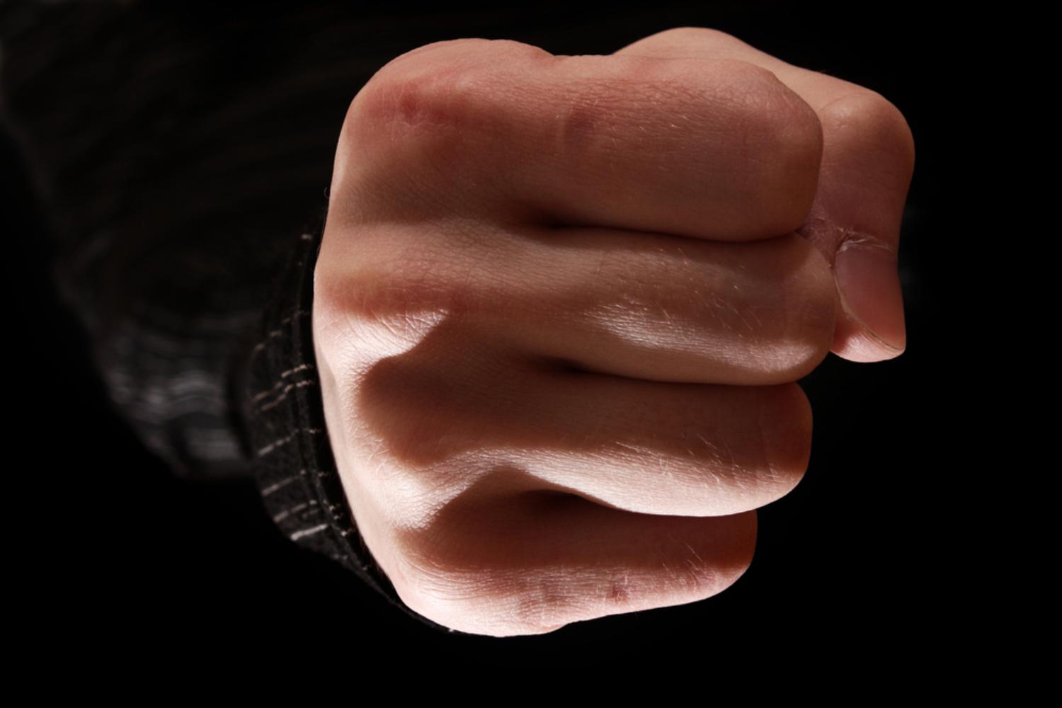 Житель Новоторъяльского района в бане убил сожительницу