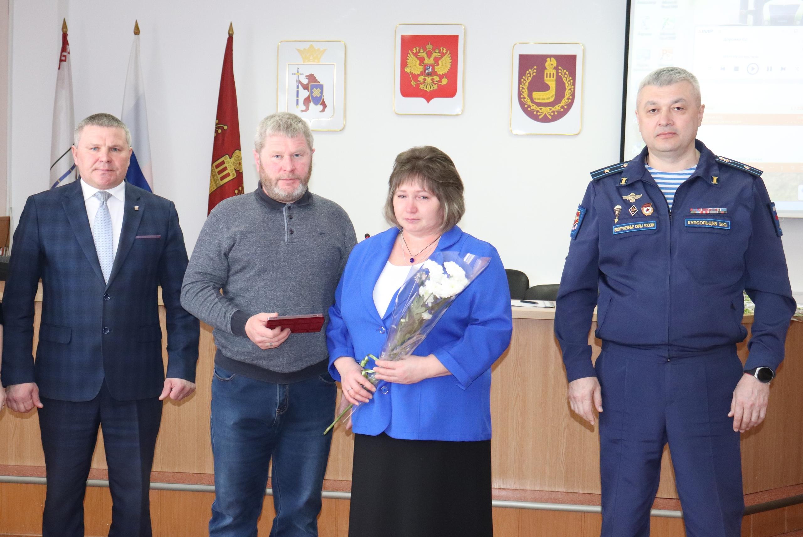 В Оршанском районе родным погибших воинов вручили государственные награды