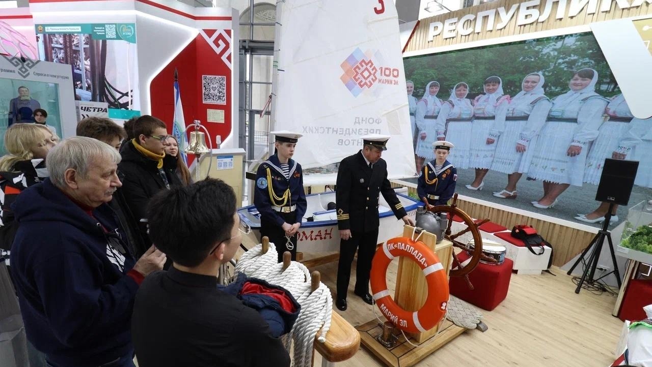 Юнги Марий Эл возьмут в плавание ребят из Бердянска