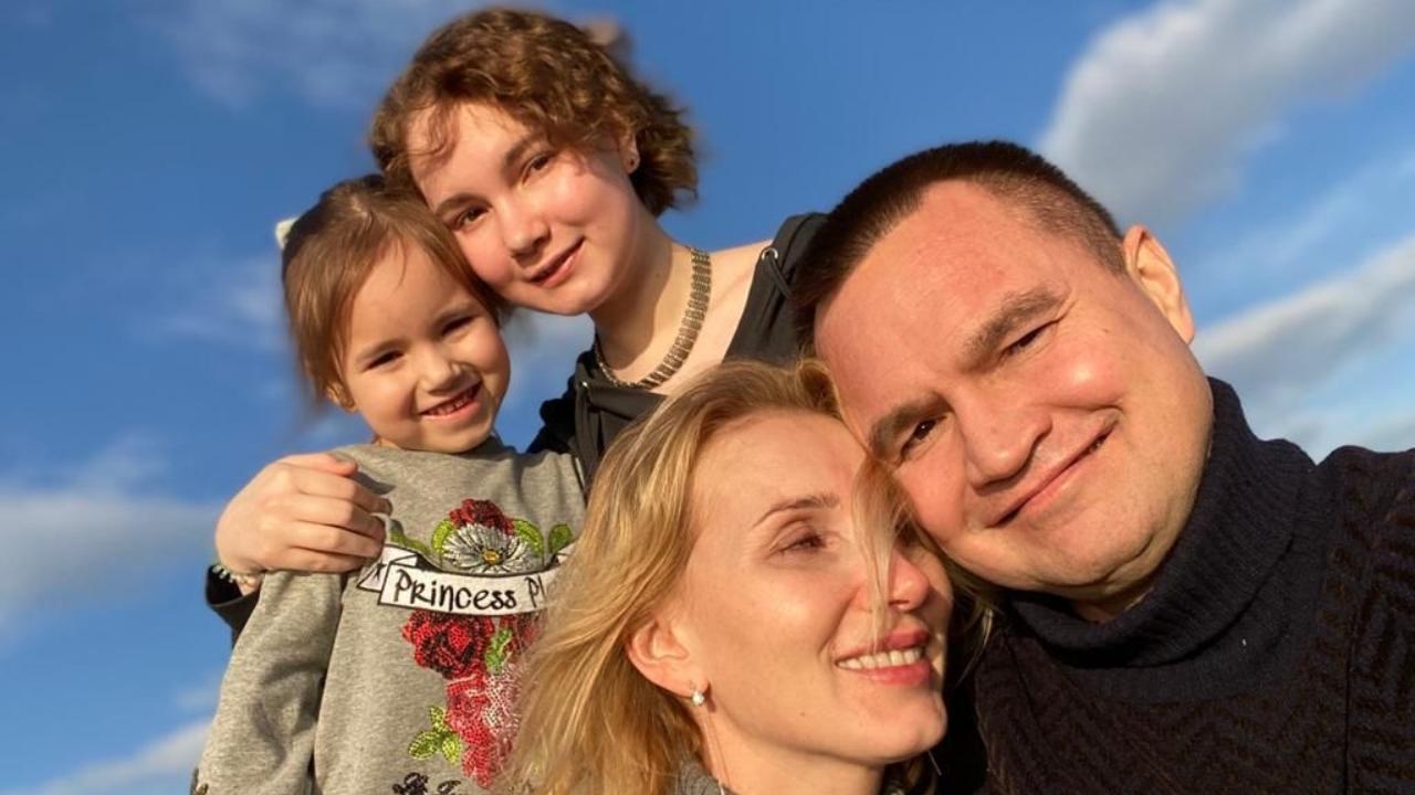 Депутат Сергей Казанков о детстве, семье и санкциях