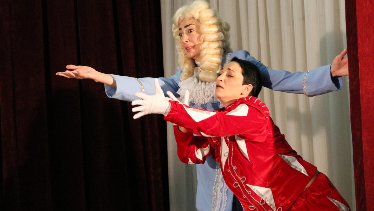 На тюремных подмостках играли итальянскую комедию