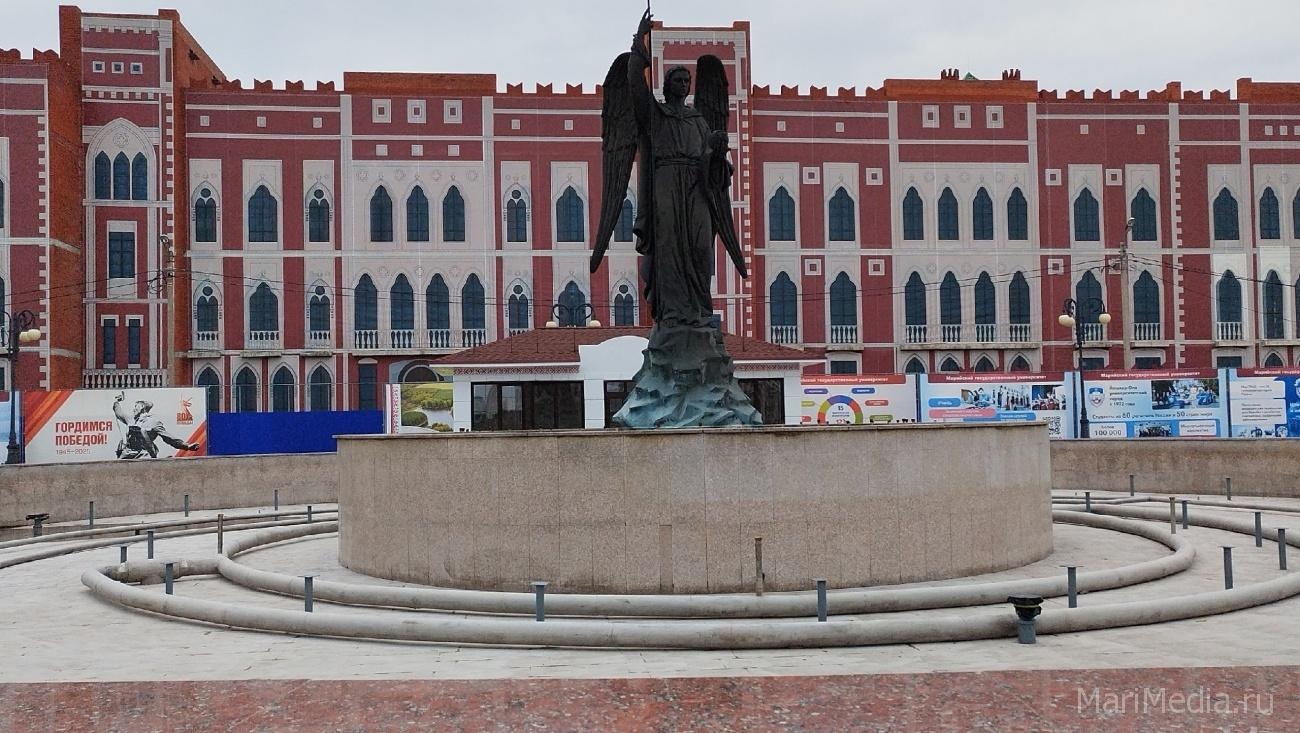 На одной из площадей марийской столицы убрали световой фонтан