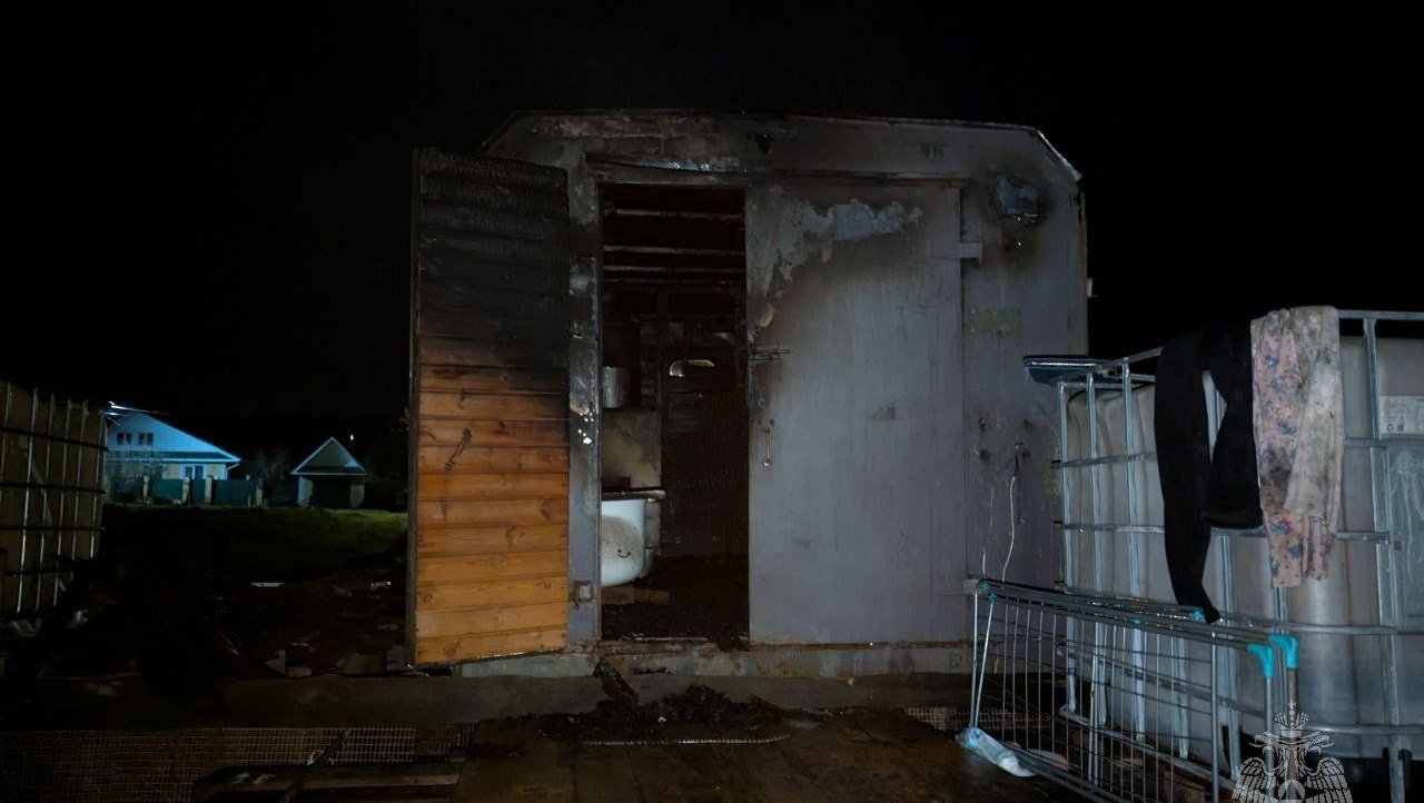 Неисправность печной трубы стала причиной серьёзного пожара в Кужмаре