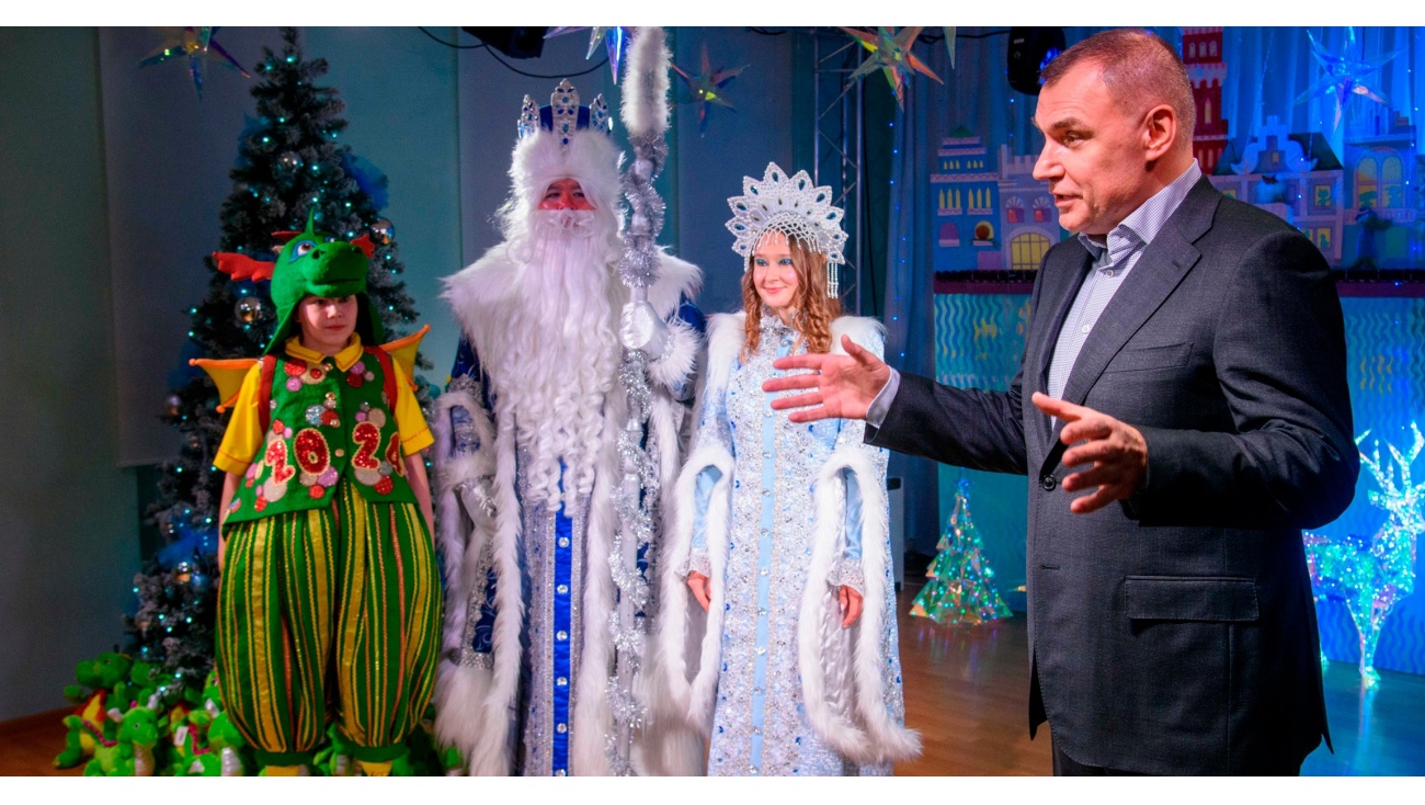 В Йошкар-Оле прошла ёлка главы Марий Эл для школьников Запорожской области