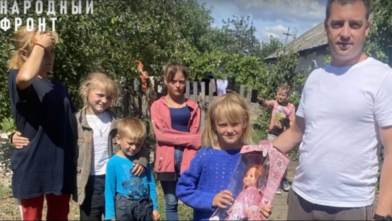 Жители Марий Эл отправили подарки детям в подшефный Куйбышевский район