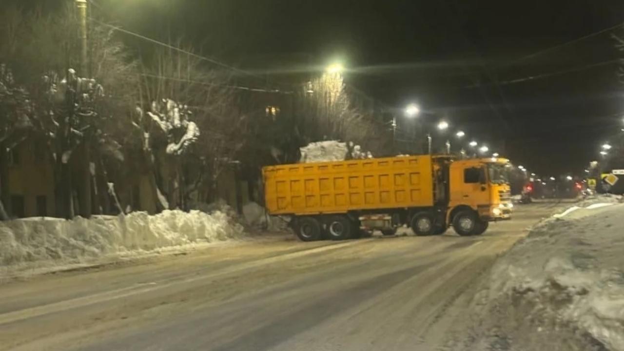 Улицы Йошкар-Олы вновь закроют для движения транспорта из-за вывоза снега