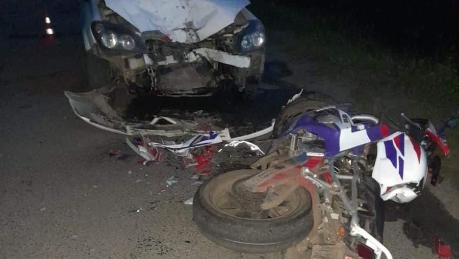 В Мочалище иномарка врезалась в мотоцикл